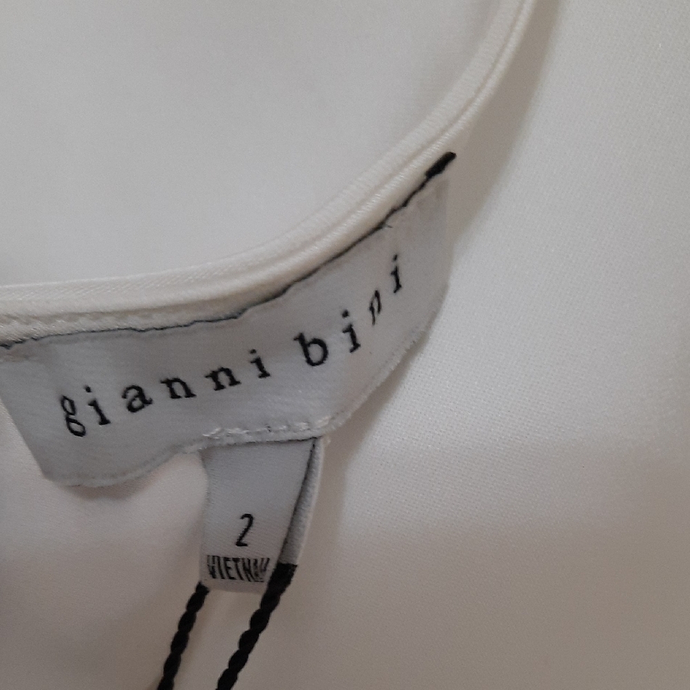 Gianni Bini Classic White Long Sleeve Dress - Picture 3 of 11